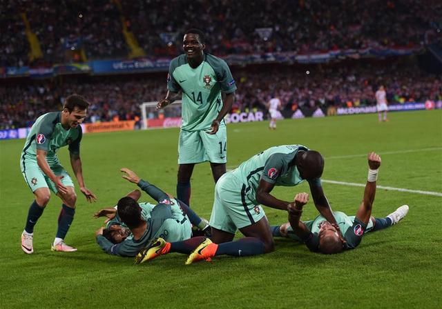 包含黎巴嫩队在比赛中取胜，惊险晋级的词条