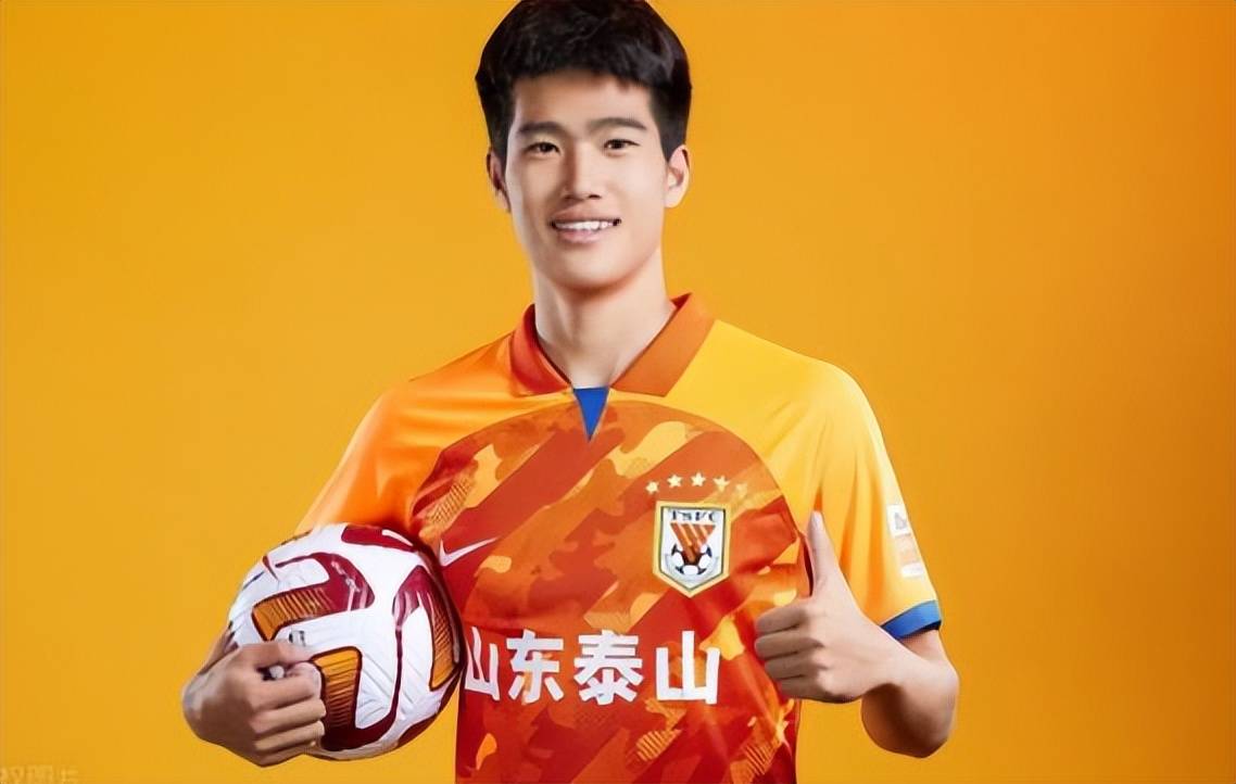 新晋球员崭露头角，表现令人惊艳