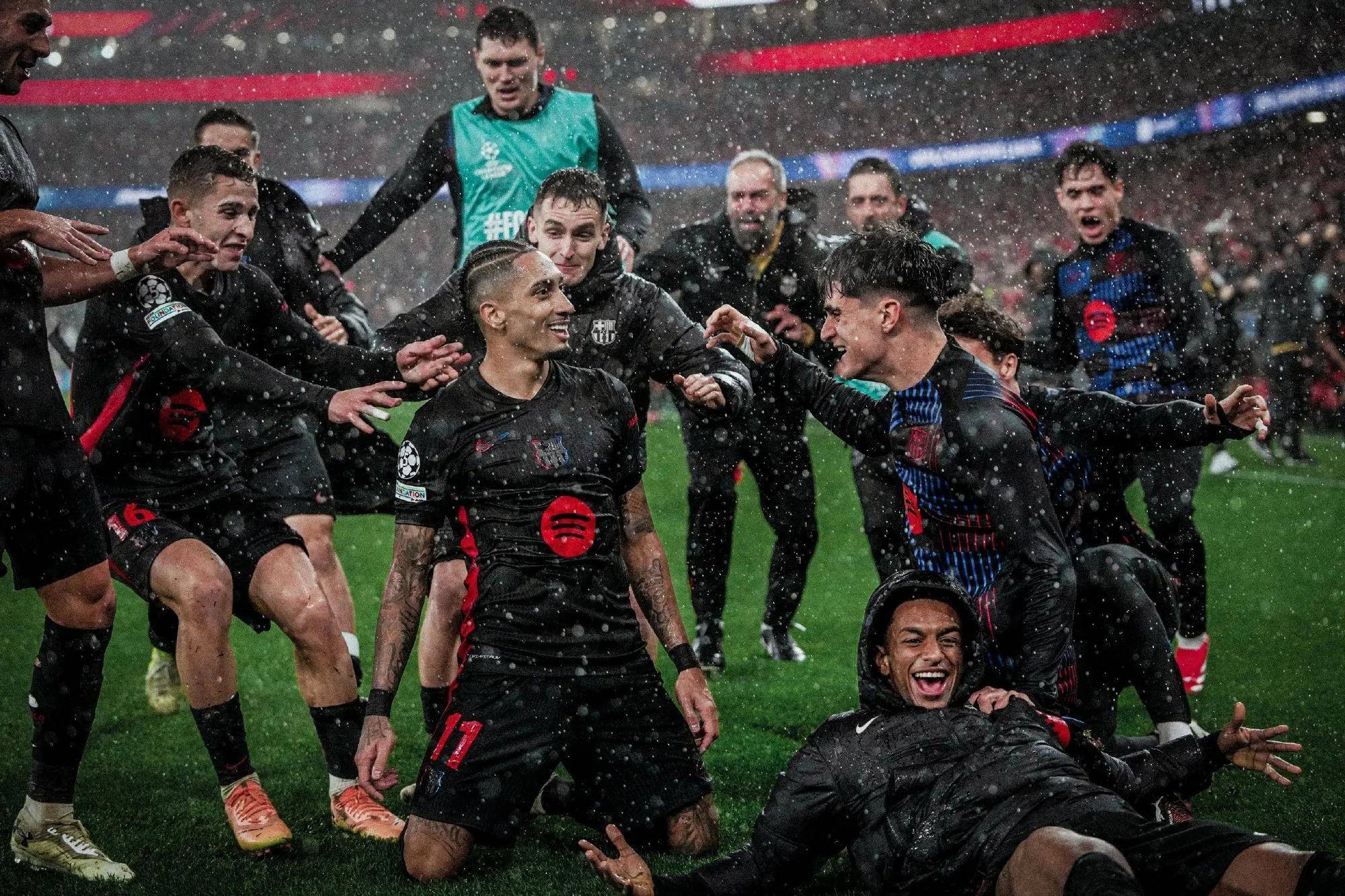 欧洲足球联赛再度燃起战火，豪门对抗激烈