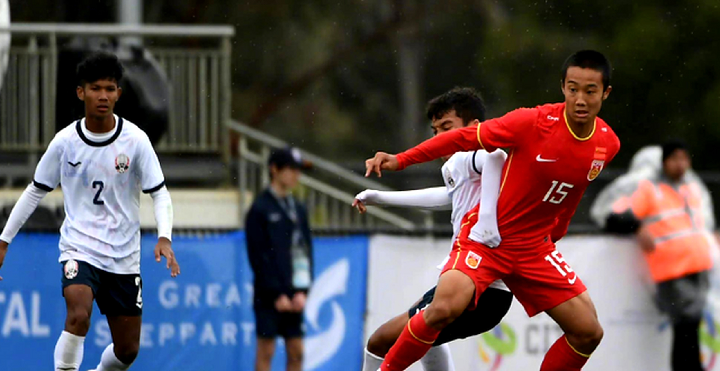 海南队外线射手发挥精准，火力全开逼平强队的简单介绍