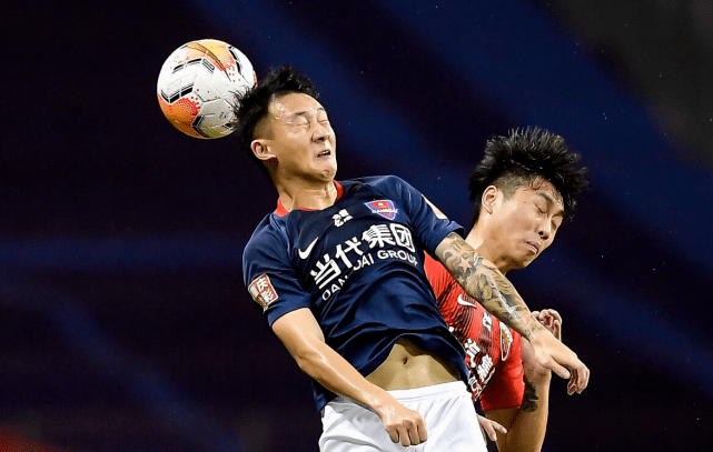 关于东部新秀球队实现逆袭，赢得球迷掌声的信息