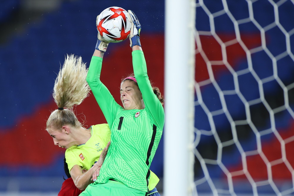 加拿大女足队在比赛中表现抢眼 加拿大女足队在比赛中表现抢眼