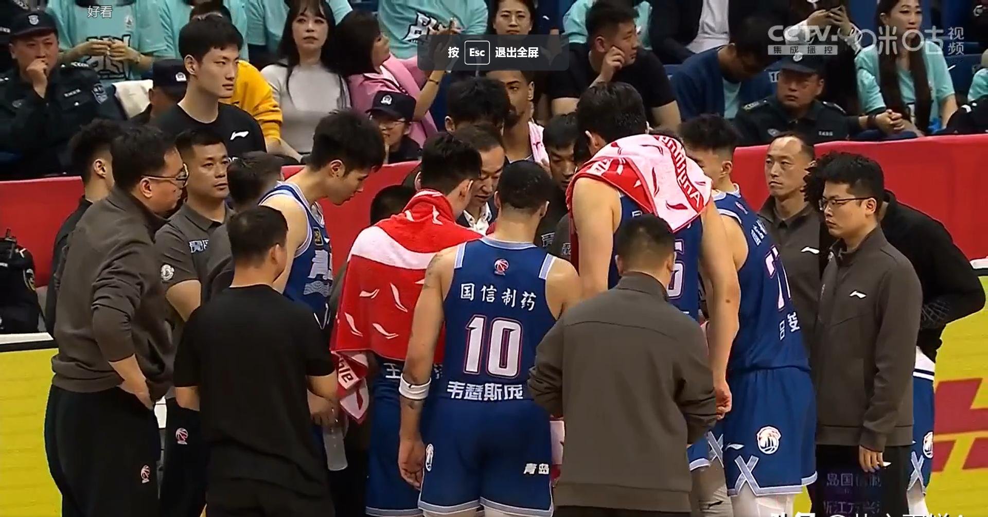 山东男篮在与广厦队的比赛中击败对手 山东男篮在与广厦队的比赛中击败对手