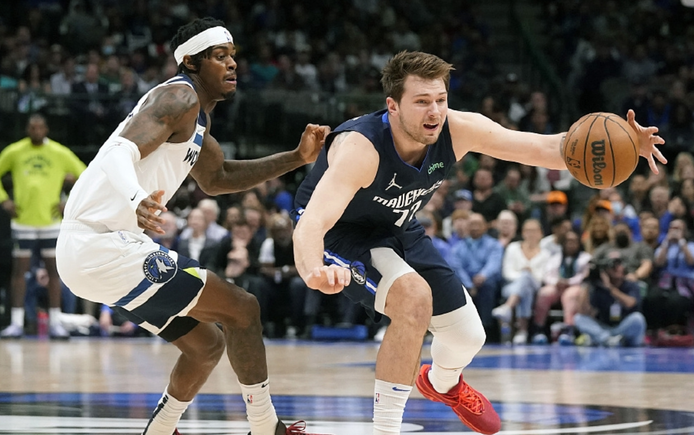 骑士艰难击败独行侠，洛威尔成为全场最佳