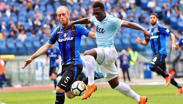 包含那不勒斯逆转对手，积分稳步增长的词条