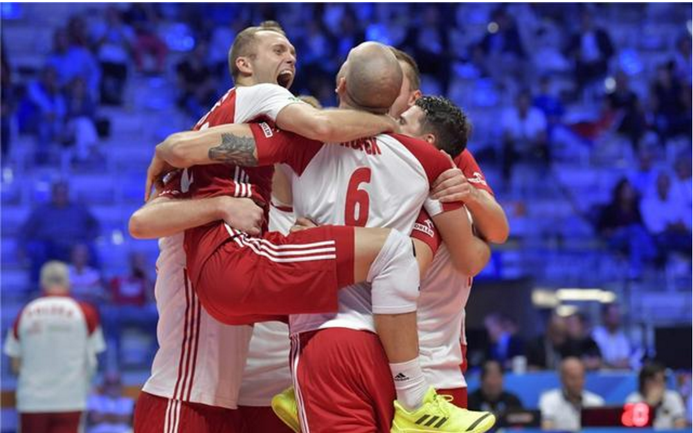 比赛中出现神奇逆转,球队成功逆转比分 比赛中出现神奇逆转,球队成功逆转比分